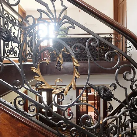 Vendégház Oc Salon Charm & Suites *